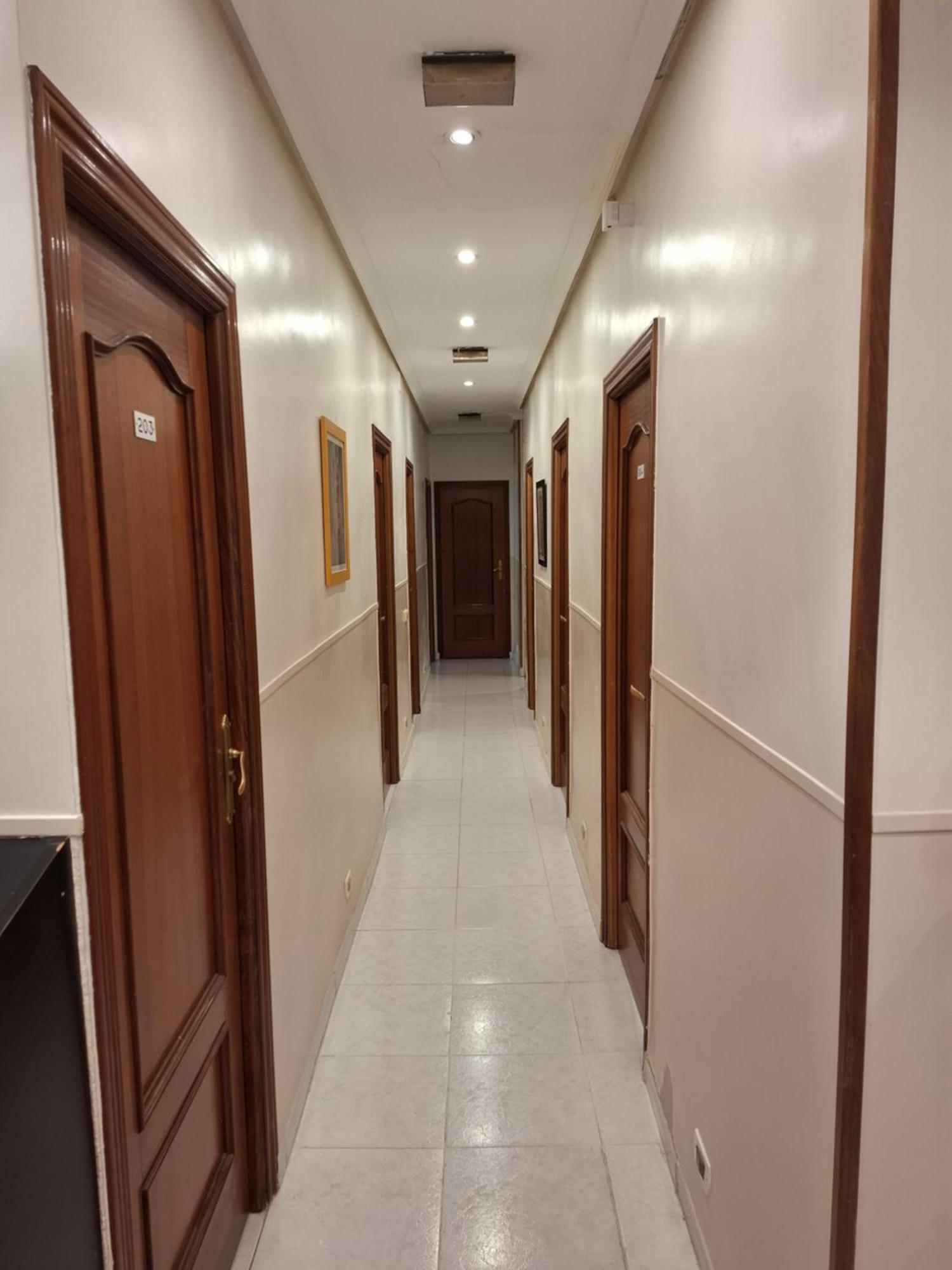 Hostal Villamanez マドリード エクステリア 写真