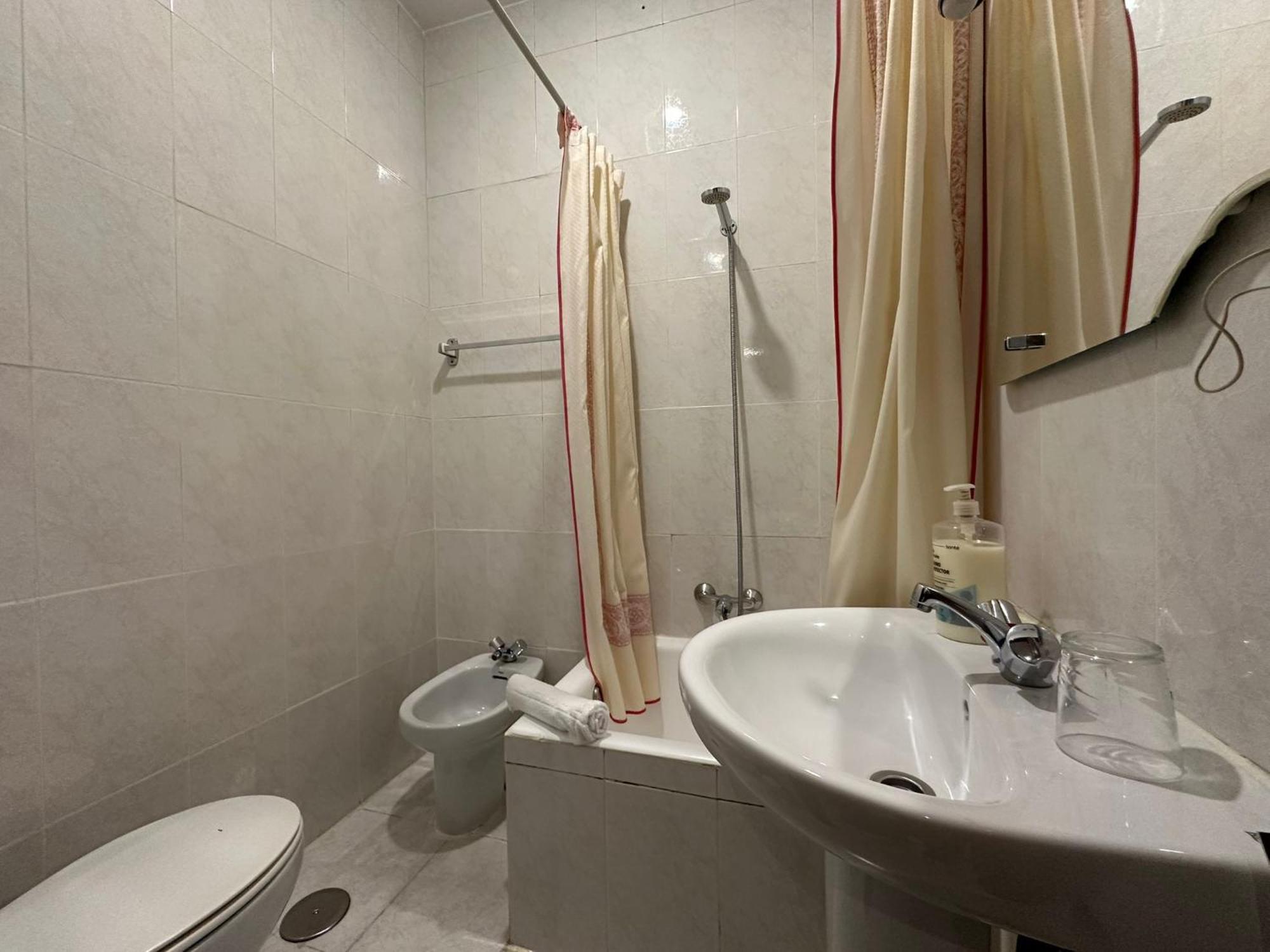 Hostal Villamanez マドリード エクステリア 写真